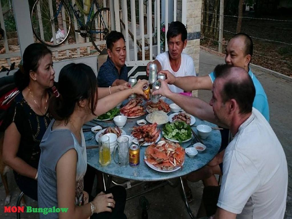 Mon Bungalow 두옹 동 외부 사진